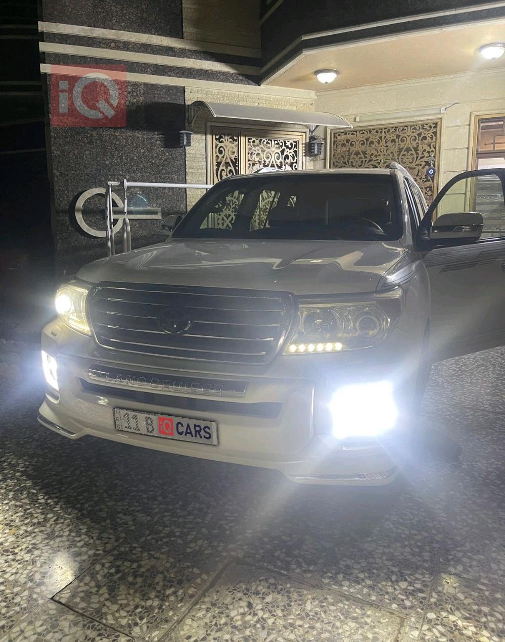 تويوتا لاندكروزر